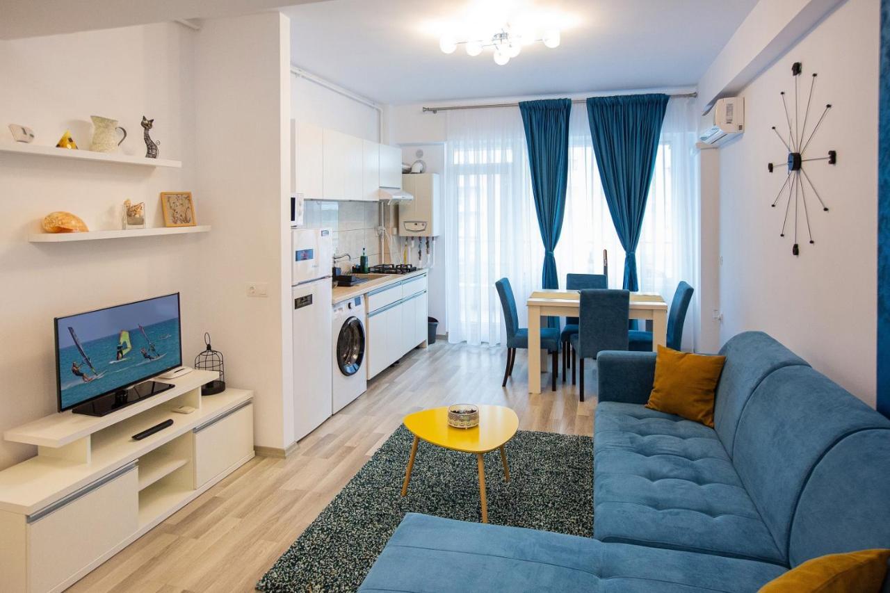 Elegance Apartment Summerland Mamaia Buitenkant foto